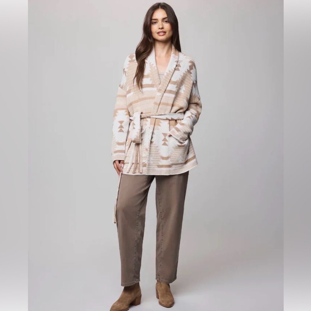 NWOT Splendid Cierra Cardigan XS with tie-belt Cozy Tribal Desert